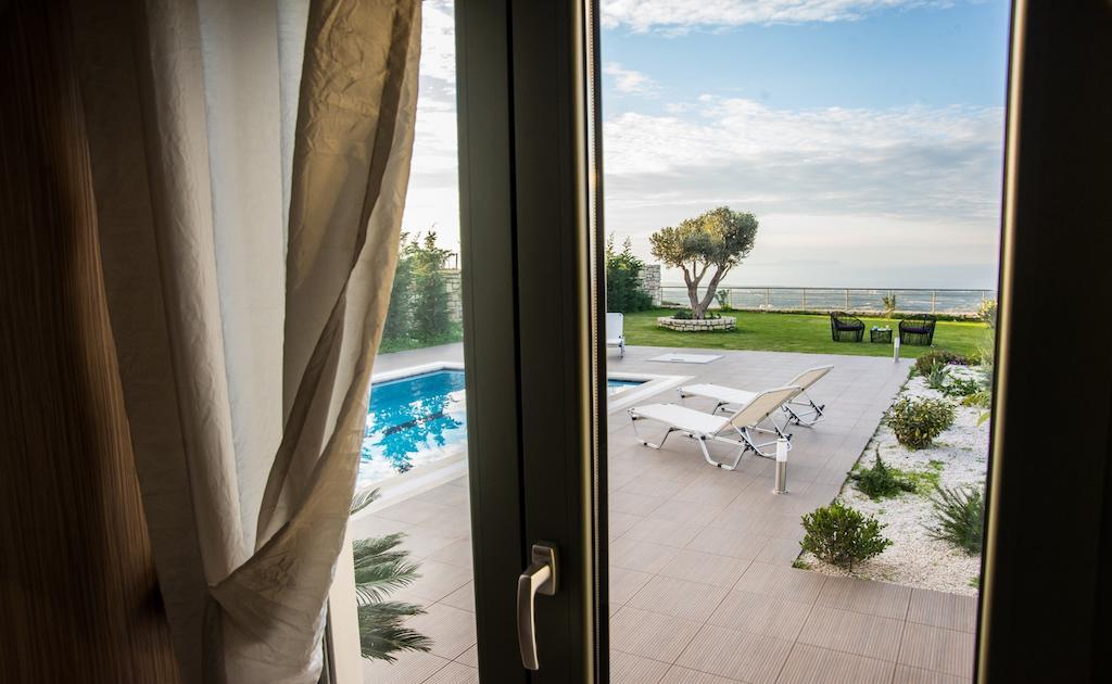 Villa Horizon Skouloúfia 部屋 写真